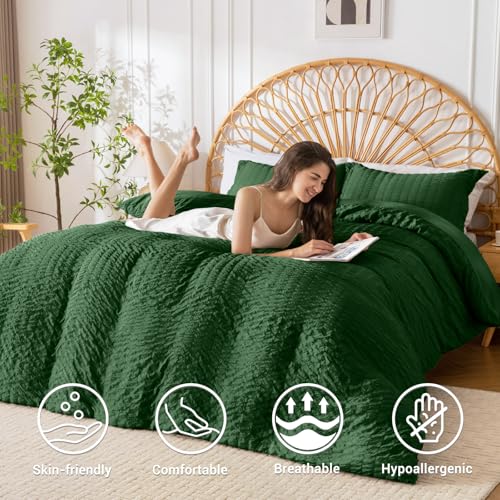 HYMOKEGE Dark Green Twin Size Duvet Cover, Ultra Soft 2-Piece Seersucker Duvet Cover Set with Zipper Closure, Soft Brushed Microfiber Bedding Set with 8 Corner Ties (68"x90", 1 Pillowshams) - color: 04 - Dark Green (No Comforter), size: Twin(68"×90")
