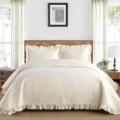 DJY Queen Size Quilt Sets, Lightweight Ruffled Bedding Sets, Beige | Soft Basket Weave Quilted Blanket, Summer Quilt Bed Cover for All Season - 3 Piece (1 Quilt, 2 Pillow Shams) - color: Cream, size: Queen