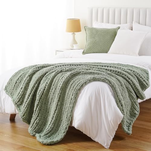 Sage Green Chunky Knit Throw Blanket, Knit Throw Blanket for Couch 50"x60" | Handmade Cable Knit Crochet Blanket, Cozy Knot Green Knitted Throw Blankets, Light Green Chenille Blanket for Bed Sofa Home - color: Light Green