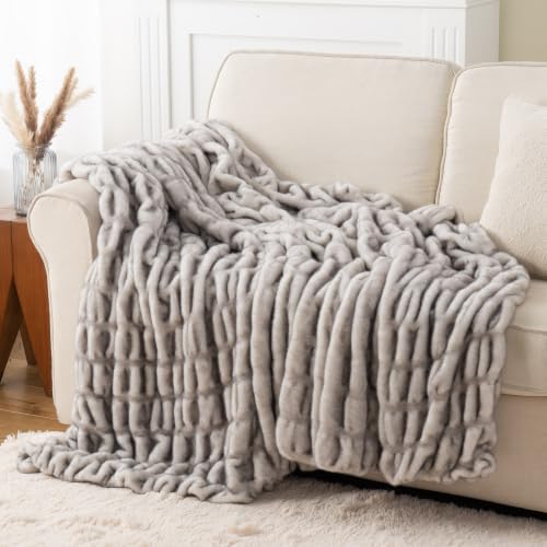 Battilo Faux Fur Throw Blanket for Couch, 50"x60", Fur Blanket | Bubble Blanket, Soft Cozy Warm Fuzzy Fluffy Ruched Faux Fur Blanket For Bed, Sofa, Chair Living Room - color: Black Tip, size: 50"x60"