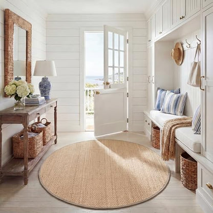 SAFAVIEH Area Rug 5' Round - Natural Fiber Collection - Natural & Grey, Seagrass, Basketweave Pattern with Border (NF114P) - color: Natural/Grey, size: 5' (Round)