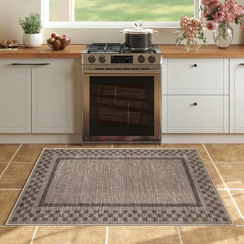 GarveeHome Small Washable Area Rug 2x3 Modern Checkered Entry Bedroom Rug | Solid Color Scalloped Kitchen Rugs Non Slip Stain Resistant Bordered Throw Carpet for Living Room Nursery Laundry, Brown - color: Brown, size: 2' x 3' (Rectangular)