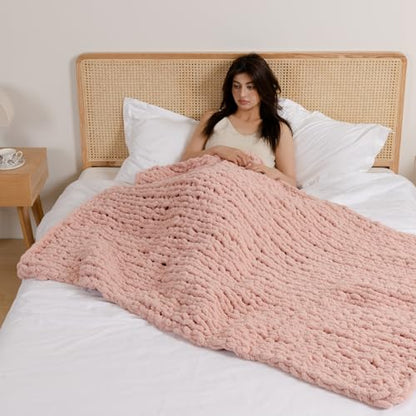 WESHIONGOO Chunky Knit Blanket Throw for Couch Bed 40"×40" Pink | 100% Handmade Knitted Throw blankets Fluffy Soft Blanket With Jumbo Chenille Yarn Thick - color: Pink, size: 40"x40"(Small Size Throw)
