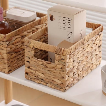 Set of 3 Water Hyacinth Storage Basket Rattan Woven Shelf Organizing with Built-in Handles 3-Pack Nesting Wicker Bathroom Accessories Pantry Storage