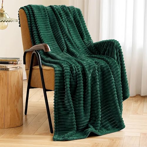 MIULEE Army Green Throw Blanket 3D Ribbed Jacquard Fleece Flannel Velvet Plush Decorative Bed Blanket (Throw, 50" x 60") - Super Soft, Lightweight, Warm and Cozy for Couch Sofa - color: Army Green, size: 50"x60"