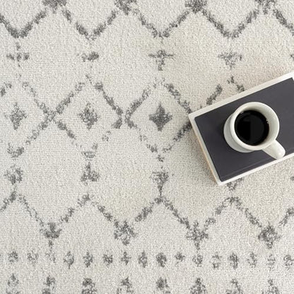 nuLOOM Blythe Grey Trellis Power Loomed Runner Rug, 2' x 8' - color: Blythe Grey, size: 2'8" x 8' (Rectangular)