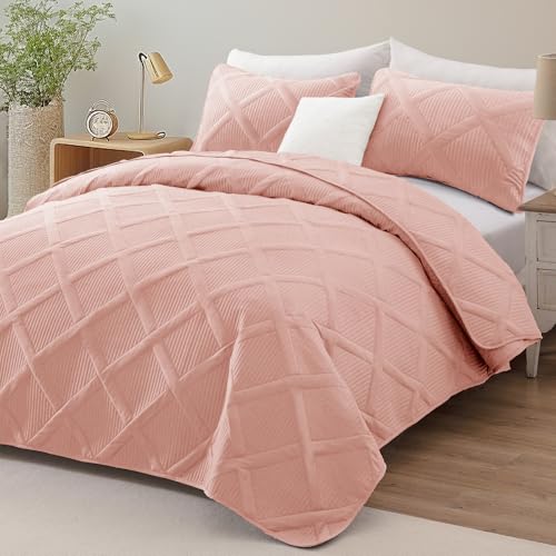 Exclusivo Mezcla Quilt King Size, Blush Pink | Soft Bedspreads with 2 Pillow Shams, Modern Striped Pattern, Lightweight Bedding Set Coverlets for All Seasons, 104x96 Inch - color: Blush Pink, size: King (104"x96")