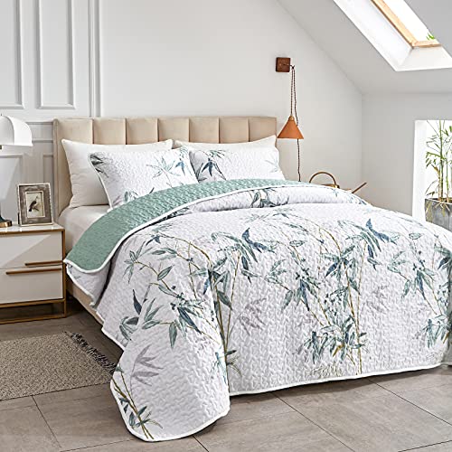 Botanical Quilt Set 3 Pieces King Size, Green Leaves Printed on White Reversible Bedspread Coverlet Set, Soft Microfiber Lightweight Bed Cover for All Season (102" x 90", 1 Quilt+ 2 Pillow Shams) - color: Green Leaves, size: King-102"x90" (1 Quilt + 2 Pil