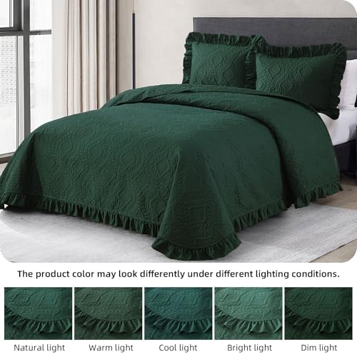 DJY Queen Quilt Set Emerald Green, 3 Pieces Ruffled Bedspreads Quilt | Lightweight Soft Bedding Coverlet for All Seasons, 96''x90'' (Includes 1 Quilt, 2 Pillow Shams) - color: Emerald, size: Queen