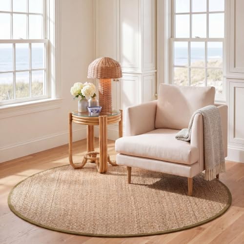 SAFAVIEH Area Rug 6' Round - Natural Fiber Collection - Natural & Olive Green, Seagrass, Basketweave Pattern with Border (NF114G) - color: Natural/Olive, size: 6' (Round)