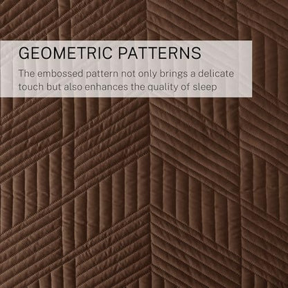 Exclusivo Mezcla Ultrasonic King Quilt Bedding Set, Brown | Lightweight Bedspreads, Soft Microfiber, Modern Geometric Coverlet, All Season Bed Cover, 1 Quilt and 2 Pillow Shams - color: Brown, size: King (104"x96")