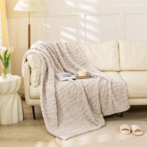 YUSOKI Sherpa Fleece Large Throw Blanket, Linen, 50"x65" | 3D Stylish Design,320GSM, Non-Shedding, Lightweight for All Season Use, stays fluffy after repeated washes, Perfect Gifts - color: Linen-(without Pillows), size: Throw (50" x 65")