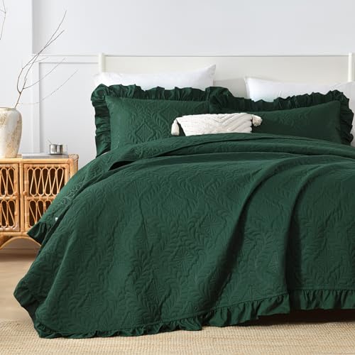 DJY Queen Quilt Set Emerald Green, 3 Pieces Ruffled Bedspreads Quilt | Lightweight Soft Bedding Coverlet for All Seasons, 96''x90'' (Includes 1 Quilt, 2 Pillow Shams) - color: Emerald, size: Queen