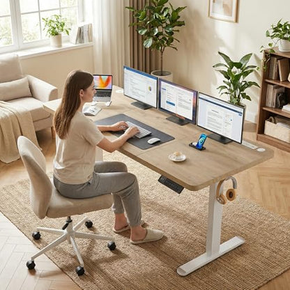 Electric Standing Desk with Wheels, 63'' x 24'' Standing Desk Adjustable Height with Charging Station, 2 USB Ports, 3 Power Outlets, 4 Caster, 27''-46'' Lifting Range Stand up Desk(Oak) - color: Gery, size: 63 x 24''