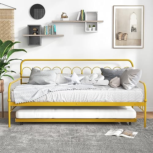 Giantex Twin Daybed with Trundle Gold, Metal Day Bed with Convenient Pull-Out Trundle Bed, Metal Slats, Lockable Universal Wheels, 2-in-1 Daybed Bed Frame for Guest Room, Living Room, Bedroom