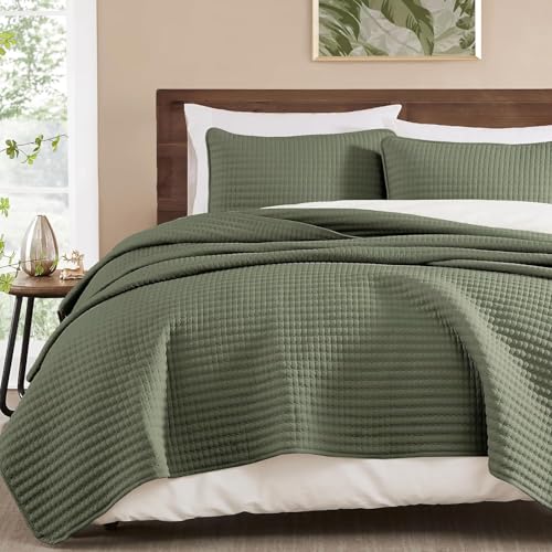 Queen Quilt-Lightweight Bedspreads Olive Green Queen Size Quilt Bedding Set | Soft Coverlet with 2 Pillow Shams for All Seasons, Suitable for Bed, Couch, 3 Pieces, 90"x94" - color: Olive Green, size: Queen
