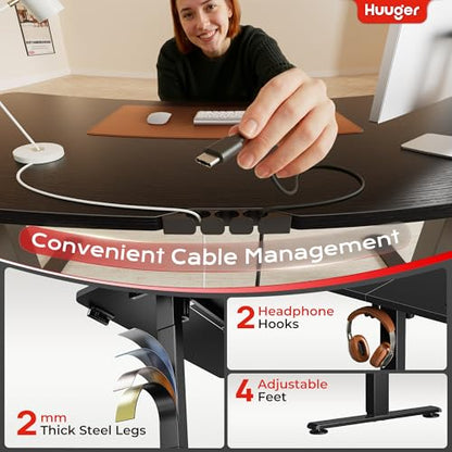 Huuger 전원 콘센트 및 USB-C 포트가 있는 전기 스탠딩 데스크, 139.9 x 61cm(55 x 24인치) 높이 조절 가능한 책상, 홈 오피스, 컴퓨터 및 게이밍 책상용 앉은 스탠드 데스크, 4개의 프리셋, 안정적인 스틸 프레임, 블랙 - color: 블랙., size: 55.1 x 23.6 inch