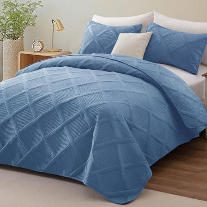 Exclusivo Mezcla Twin Size Quilt Set, Grayish Blue | Soft Bedspreads with 1 Pillow Sham, Modern Striped Pattern, Lightweight Bedding Set Coverlets for All Seasons, 68x88 Inch - color: Grayish Blue, size: Twin (68"x88")