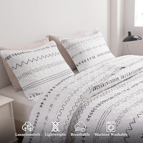 DURLENGEN White Quilt Set Queen Size 3Pcs,Bohemian Design with White & Black Geometric Pattern Printed on White, All Season Lightweight Bedspread Coverlet Sets(Queen 90x96,Boho White) - color: Boho White, size: Queen(90" x 96")