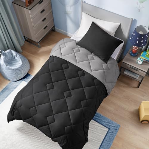 Comfort Spaces Vixie Reversible Comforter Set - Trendy Casual Geometric Quilted Cover, All Season Down Alternative Cozy Bedding, Matching Sham, Black/Gray, Twin/Twin XL 2 piece | Down Alternative, All Season, Bedding for Bedroom, Geometric Pattern, Revers