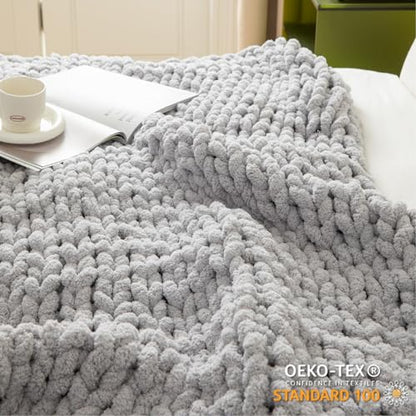 WESHIONGOO Chunky Knit Blanket Throw for Couch 40"×40" Light Grey | 100% Handmade Knitted Throw blankets Fluffy Soft Blanket With Jumbo Chenille Yarn Thick - color: Light Grey, size: 40"x40"(Small Size Throw)