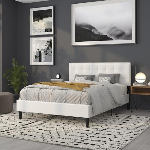 Quilted Tufted Upholstered Queen Size Headboard in White Fabric - color: White, size: Queen