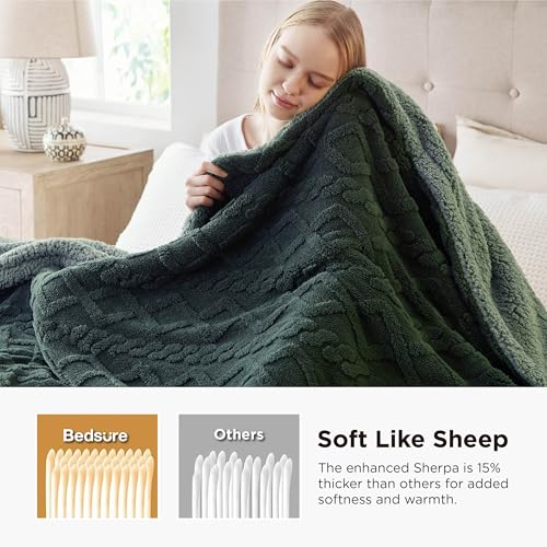 Bedsure Gentlesoft Sherpa Queen Size Blanket for Bed - Fleece Fluffy & Cozy Cable Jacquard Tufted for Women Gift, Thick and Warm Christmas Blanket for Winter, Dark Green, 90x90 Inches | Ultra-Soft, Cozy, Thick for Winter, Queen Size for Bed, Living Room,