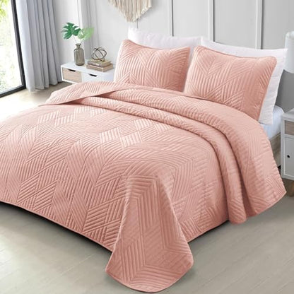 Exclusivo Mezcla Ultrasonic Twin Quilt Bedding Set, Blush Pink | Lightweight Bedspreads, Soft Microfiber, Modern Geometric Coverlet, All Season Bed Cover, 1 Quilt and 1 Pillow Sham - color: Blush Pink, size: Twin (68"x88")