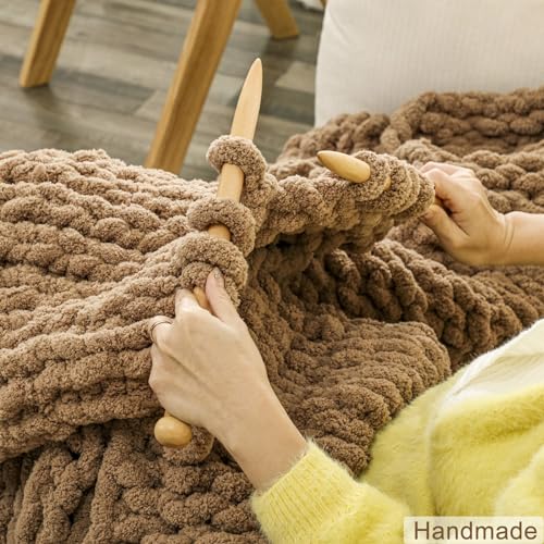WESHIONGOO Chunky Knit Blanket Throw for Couch Bed 40"×40" Brown | 100% Handmade Knitted Throw Blanket Fluffy Soft Blanket with Jumbo Chenille Yarn Thick - color: Brown, size: 40"x40"(Small Size Throw)