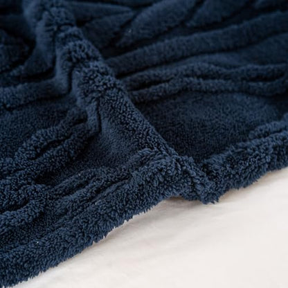 YUSOKI Sherpa Fleece Queen Size Blanket, Navy Blue, 90"x90" | 3D Stylish Design,320GSM, Non-Shedding, Lightweight for All Season Use, stays fluffy after repeated washes, Perfect Gifts - color: Navy-(without Pillows), size: Queen (90" x 90")