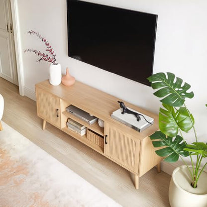 Modern TV Stand for 65 Inch TV, Oak Entertainment Center with Storage | Modern Fluted Boho Design, Adjustable Shelf, 4 Cable Management Holes, Stable Support TV Console for Living Room & Bedroom
