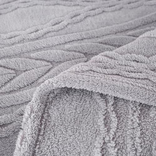 YUSOKI Sherpa Fleece Queen Size Blanket, Light Grey, 90"x90" | 3D Stylish Design,320GSM, Non-Shedding, Lightweight for All Season Use, stays fluffy after repeated washes, Perfect Gifts - color: Light Grey, size: Queen (90" x 90")