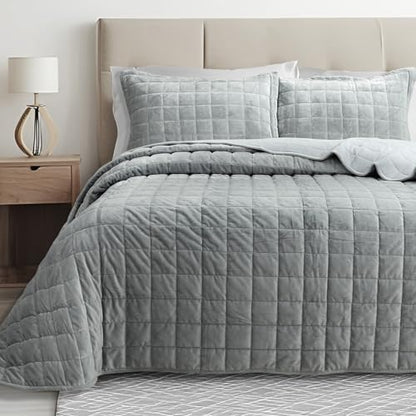 Velvet Quilt Oversized King Size, Luxury Soft Bedding Set, Lightweight Cozy Warm Quilted 3-Piece Velvet Coverlet Bedspread Sets with 2 Pillow Shams for All Season Grey - color: Grey, size: Oversized King(120"x120")