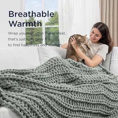 Maetoow Handmade 10 lb Soft Knitted Weighted Blanket, 40 x 60 in Breathable Chunky Knit Gravity Blanket Throw, Home Decor for Sofa Couch Bed, Sage Green