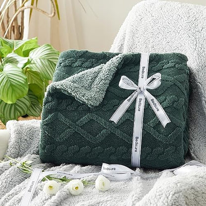 Bedsure Gentlesoft Sherpa King Size Blanket for Bed- Fleece Fluffy & Cozy Cable Jacquard Tufted for Women Gift, Thick and Warm Christmas Blanket for Winter, Dark Green, 108x90 Inches | Ultra-Soft, Cozy, Winter Blanket King Size, Ideal for Bed, Living Room