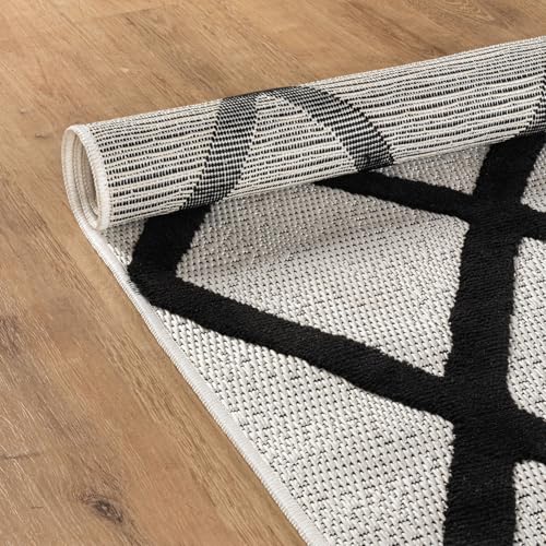 Modern Rug 4x6 Luxury Diamond Pattern Micro Loop Area Rugs Soft High-Low Pile Stain Resistant Easy to Clean Non-Shedding Durable Living Room Kitchen Indoor Carpet (Black/White) - color: Bold / Black, size: 4' x 6' (Rectangular)