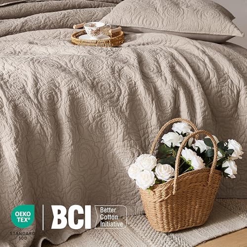WDCOZY Dark Beige 100% Cotton Quilt Cal King Bedding Sets with 2 Pillow Shams, Floral Rosette Lightweight Bedspread Soft Farmhouse Patterned Coverlet Quilted Comforter Bed Cover All Season, 3 Pieces - color: Dark Beige, size: California King (118"x106")