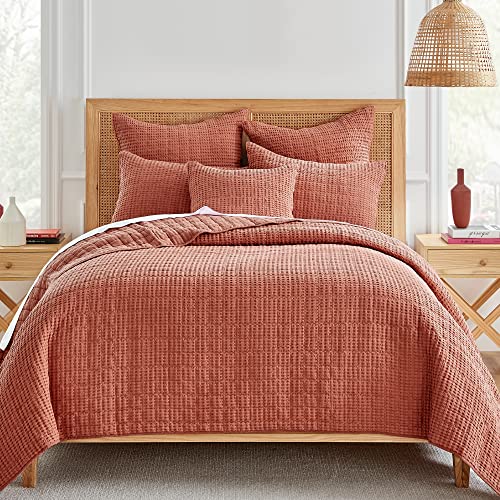 Levtex Home Mills Waffle Twin XL/Twin Quilt Set (68x86in) with 1 Pillow Sham (26x20in) - Adobe - 100% Cotton Twin Size Quilt Bedding Set - Lightweight, Soft, Pre-Washed - color: Adobe, size: Twin Quilt